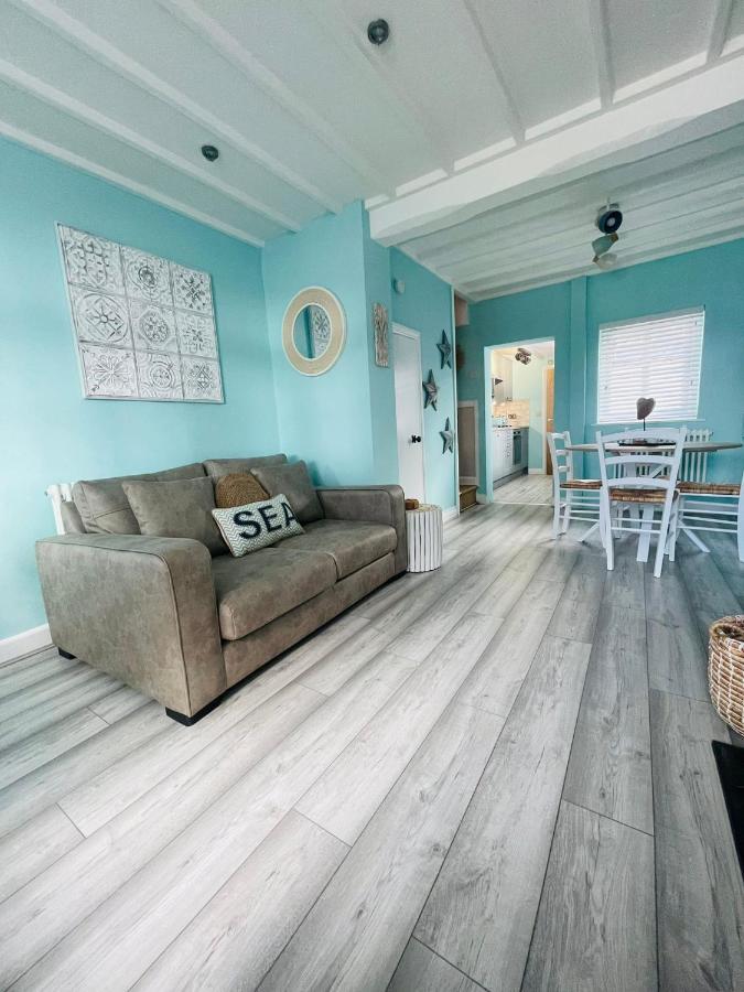 The Rambler'S Rest Cottage, Parkgate, Wirral باركغايْت المظهر الخارجي الصورة